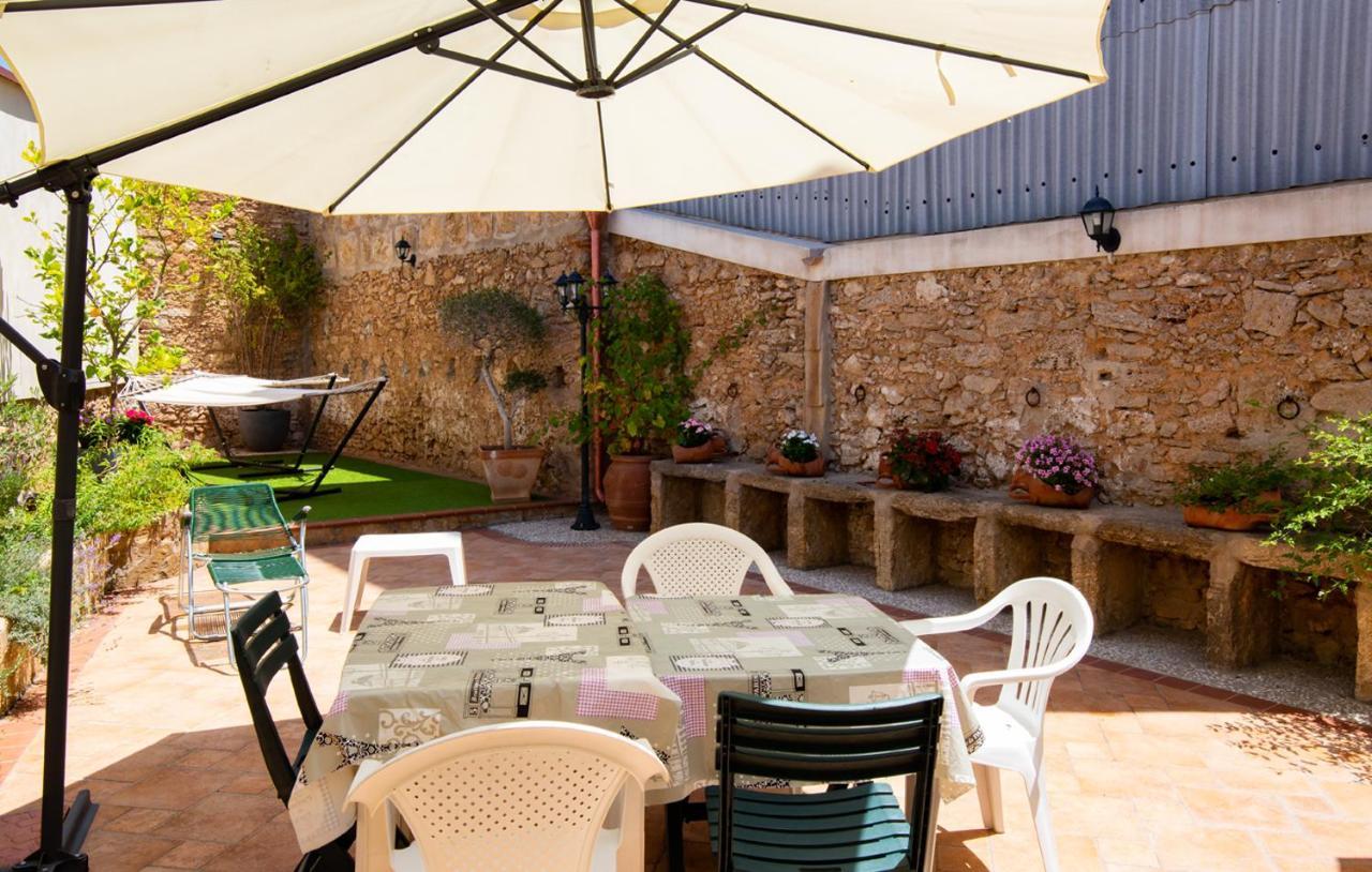 B&B Archimede Флоридия Экстерьер фото