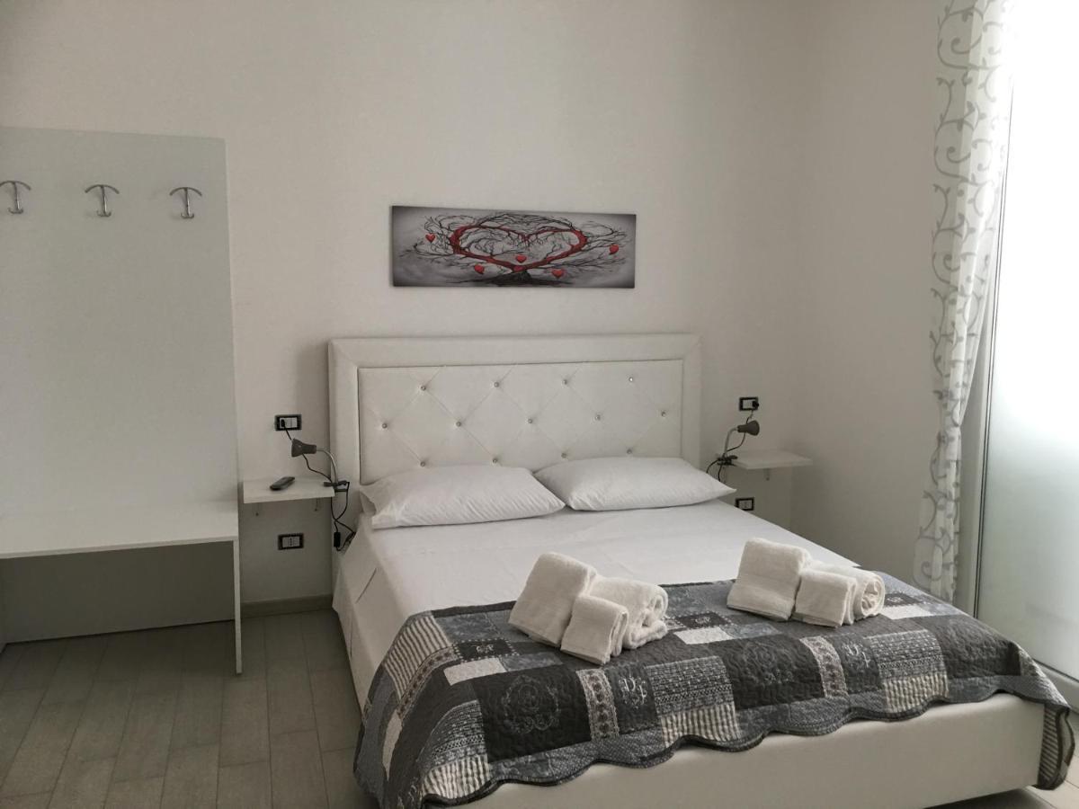 B&B Archimede Флоридия Экстерьер фото