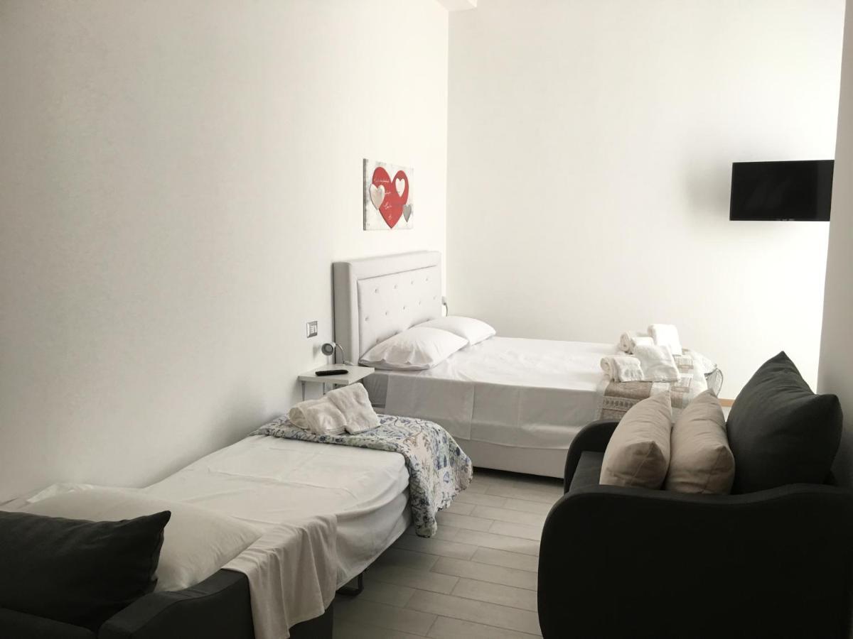 B&B Archimede Флоридия Экстерьер фото