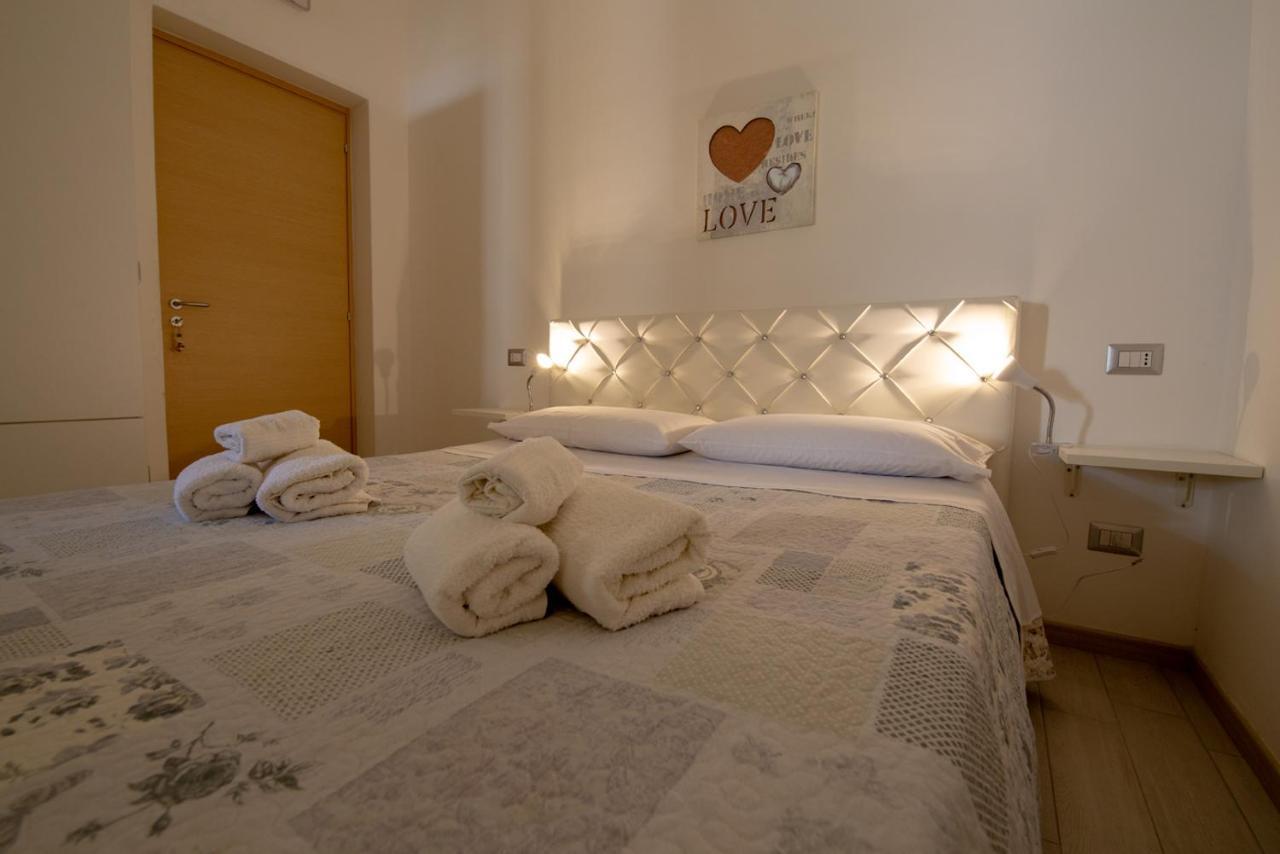 B&B Archimede Флоридия Экстерьер фото